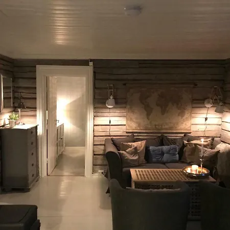 160 Year Old Log - Sea Views بيت للعطل *